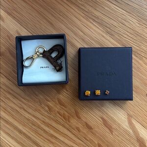 PRADA Initial P Leather Beaded Purse Clip.
Box and Ribbon included. Florence buy